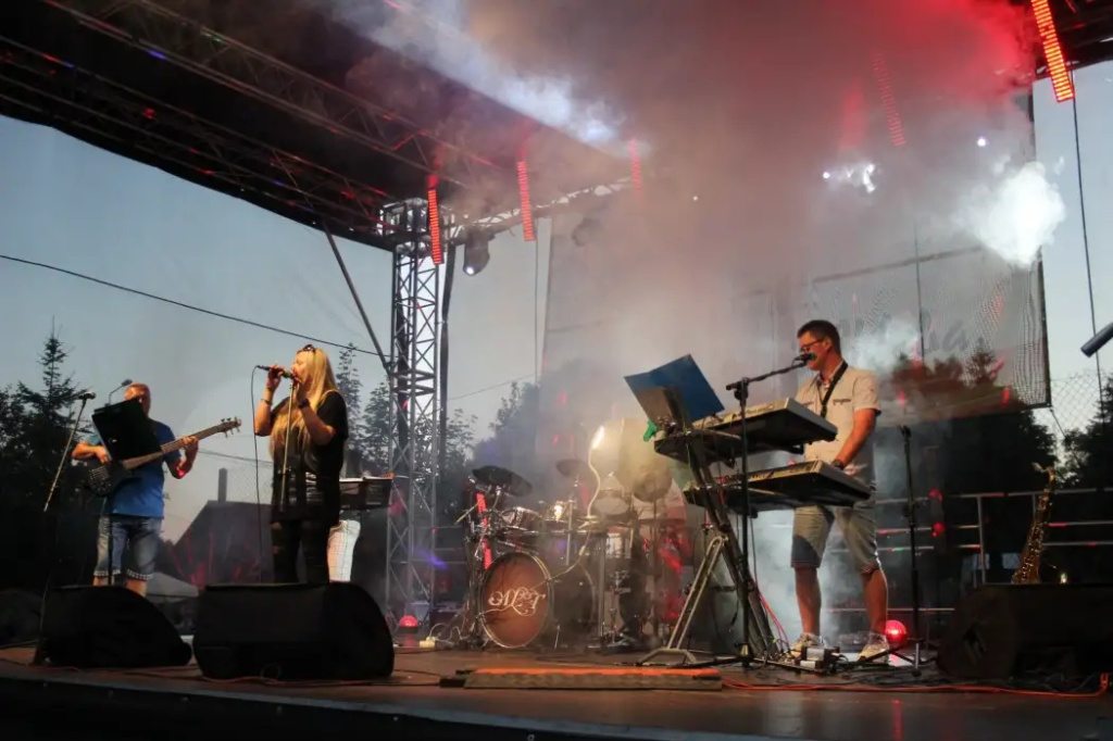 Po raz VI w Kamieńczyku odbył się Festiwal Miodu i Chleba