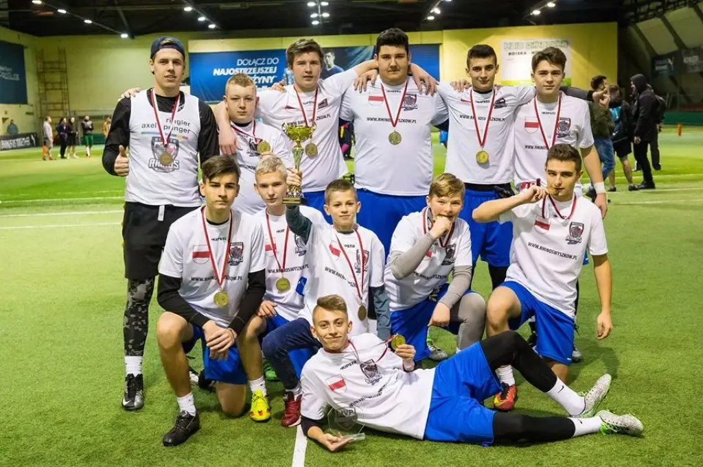 Rhinos z wicemistrzostwem i mistrzostwem Polski