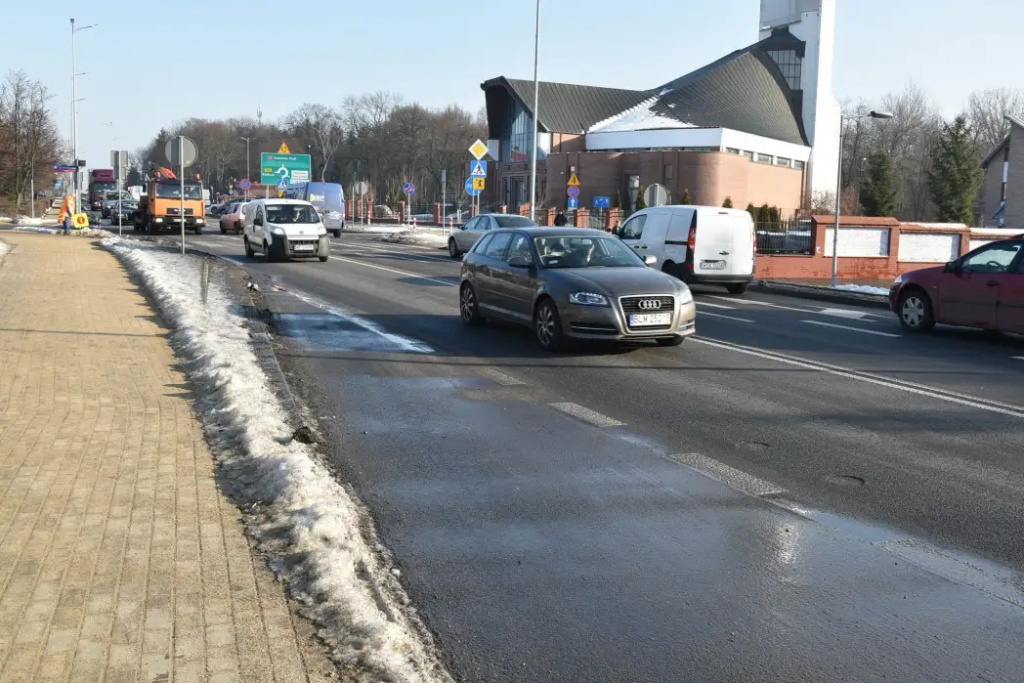 Ul. Kościuszki - dziurawa po dwóch miesiącach!