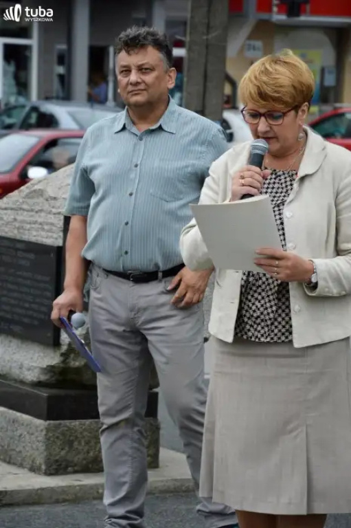 Jesteśmy tu żeby spłacić dług