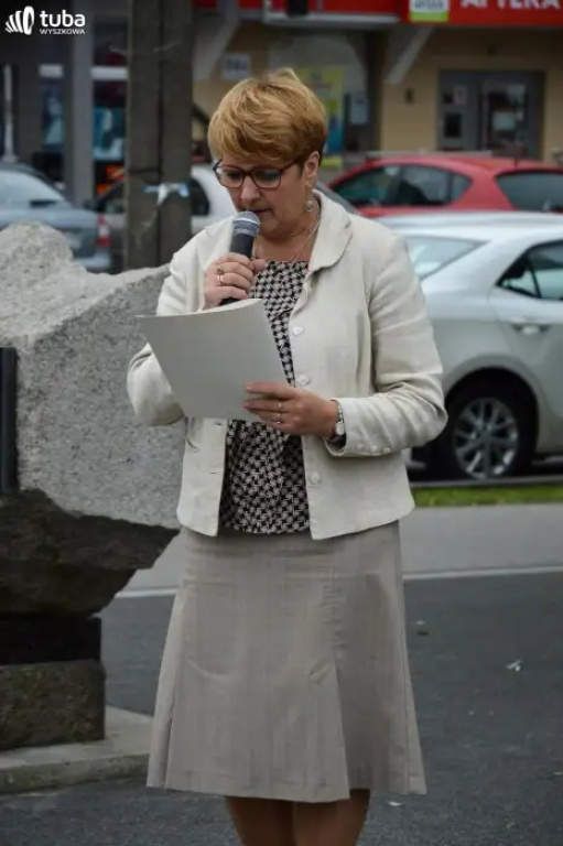 Jesteśmy tu żeby spłacić dług
