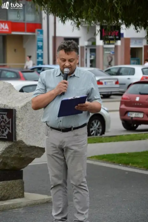 Jesteśmy tu żeby spłacić dług