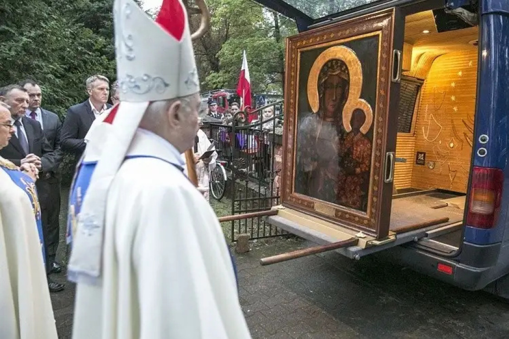 Niezwykłe spotkania z Królową Polski