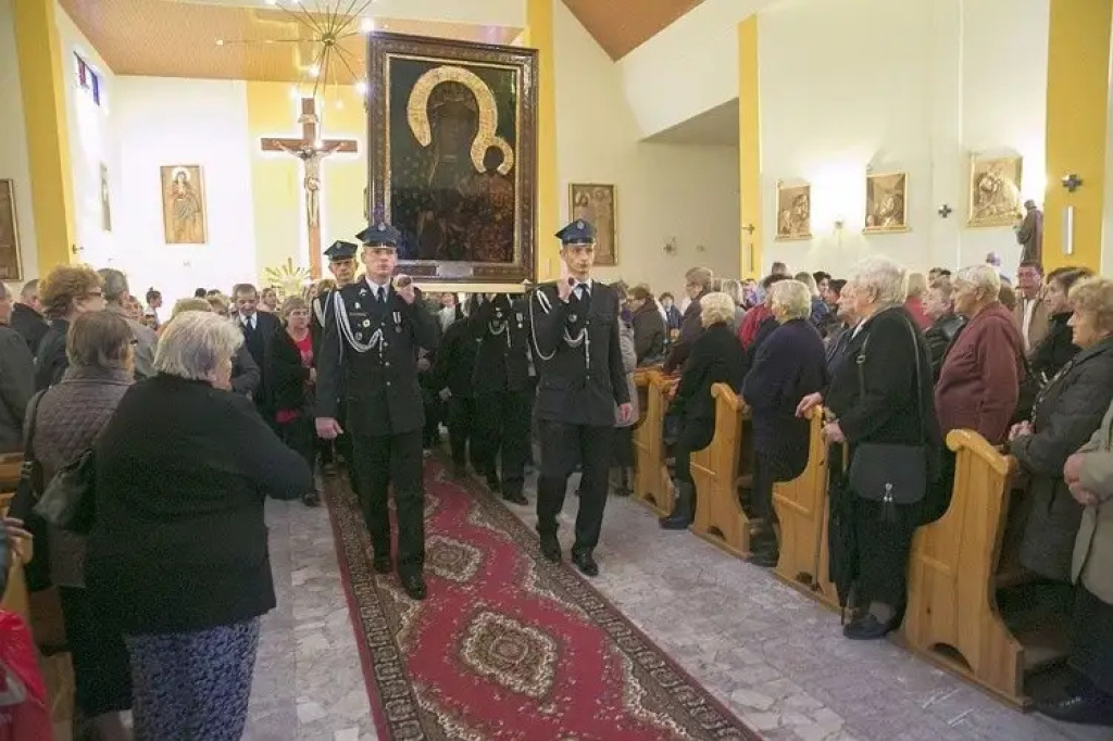 Niezwykłe spotkania z Królową Polski