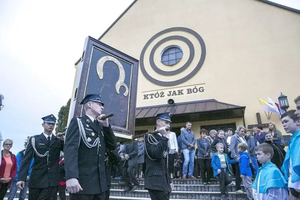 Niezwykłe spotkania z Królową Polski
