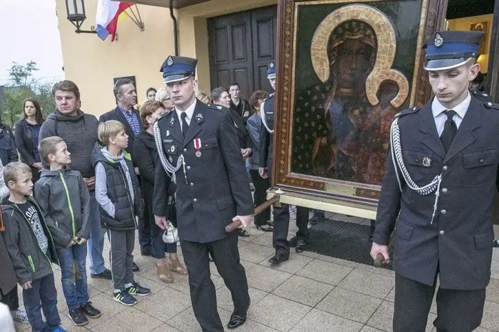 Niezwykłe spotkania z Królową Polski