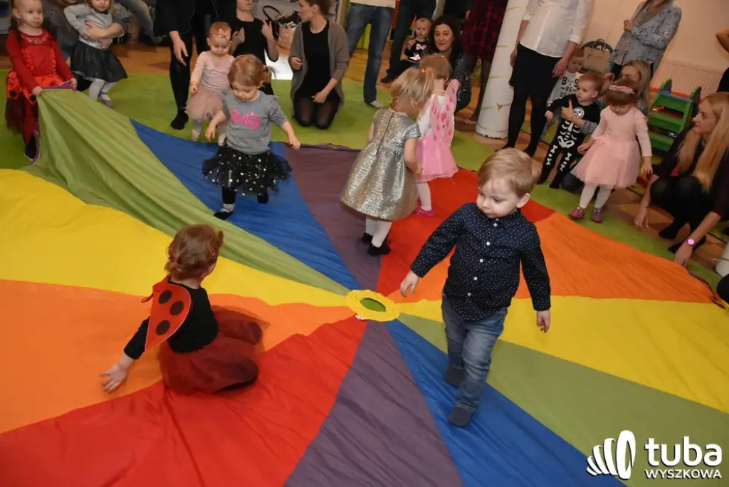 Bal Maluszka, czyli zabawa po królewsku z Pracownią Zabawy i Rozwoju MADU