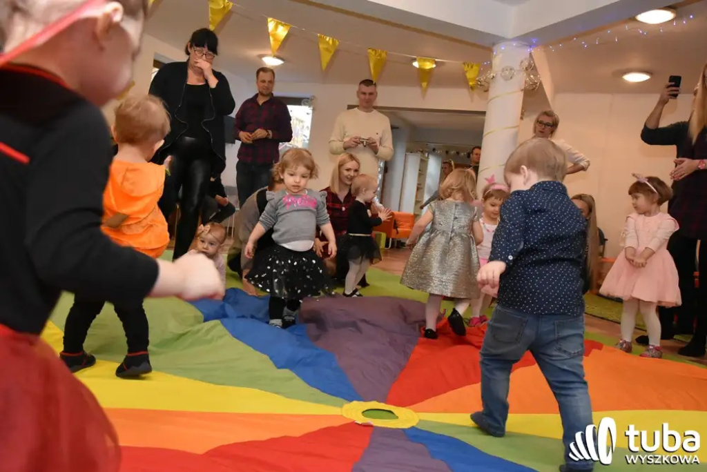 Bal Maluszka, czyli zabawa po królewsku z Pracownią Zabawy i Rozwoju MADU