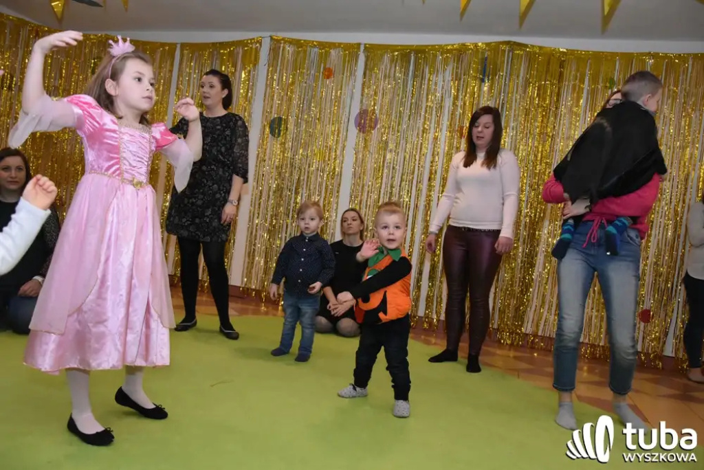Bal Maluszka, czyli zabawa po królewsku z Pracownią Zabawy i Rozwoju MADU