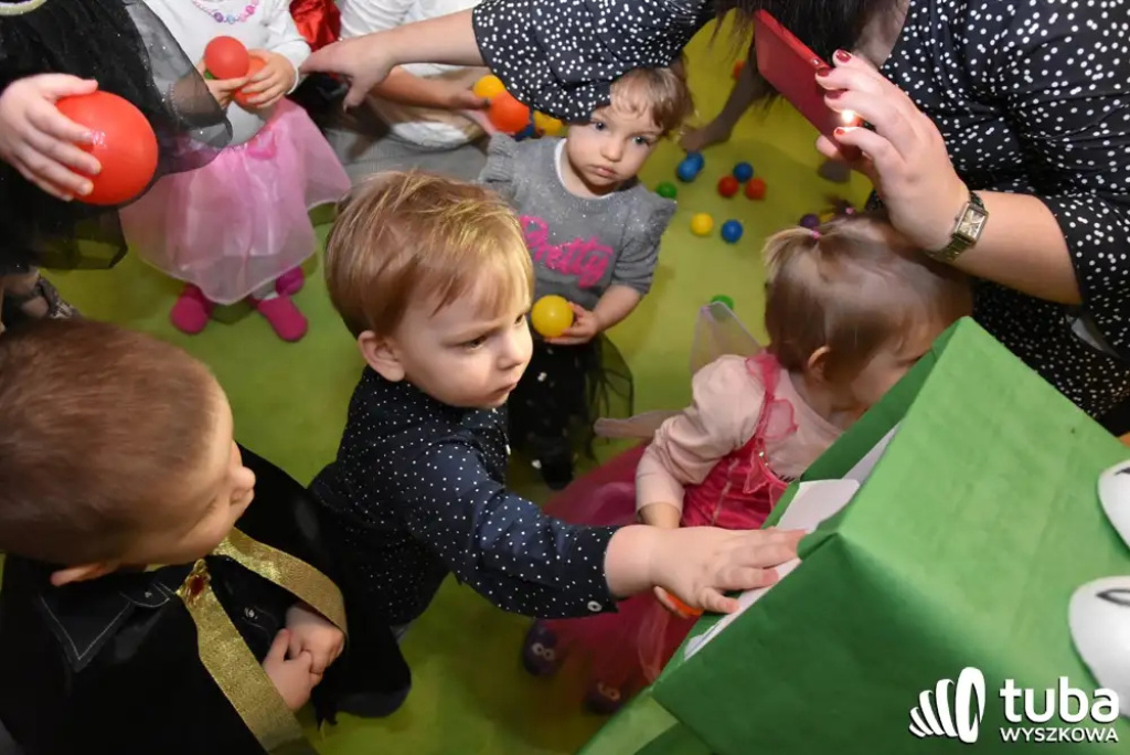 Bal Maluszka, czyli zabawa po królewsku z Pracownią Zabawy i Rozwoju MADU