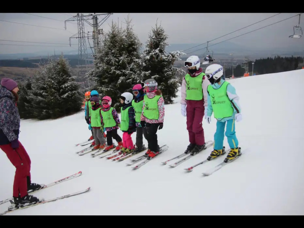 Zimą czy latem z JK Sport najlepsze obozy. Wyszkowianie szlifowali formę na stoku