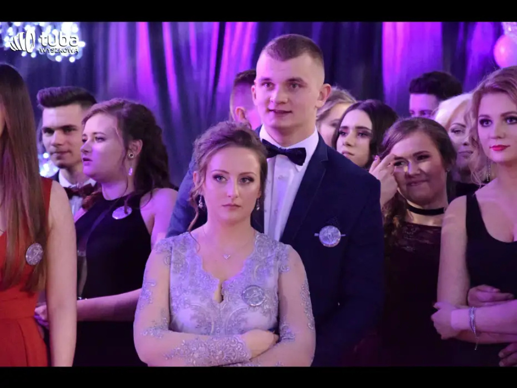 Taneczna, studniówkowa noc maturzystów z Zespołu Szkół nr 3 w Wyszkowie