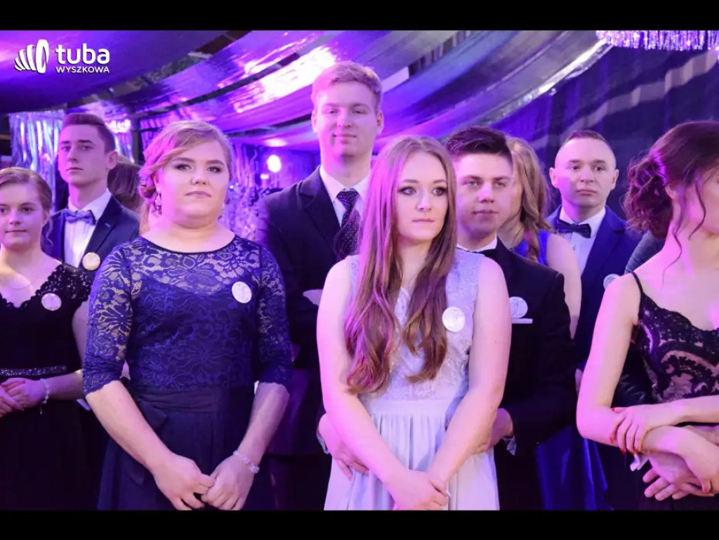 Taneczna, studniówkowa noc maturzystów z Zespołu Szkół nr 3 w Wyszkowie