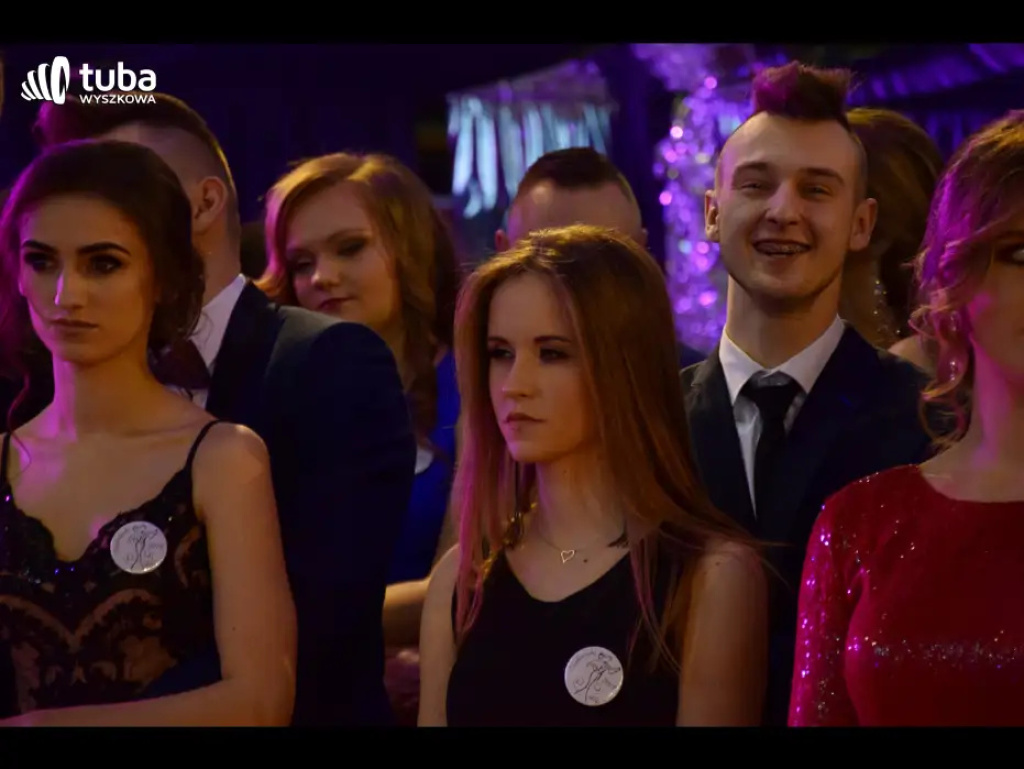 Taneczna, studniówkowa noc maturzystów z Zespołu Szkół nr 3 w Wyszkowie