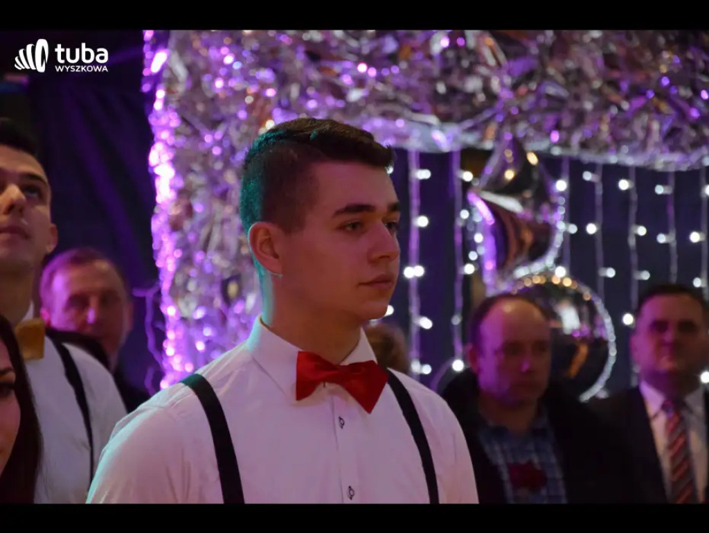 Taneczna, studniówkowa noc maturzystów z Zespołu Szkół nr 3 w Wyszkowie