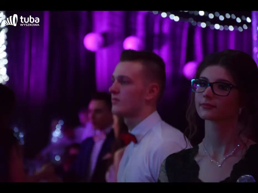 Taneczna, studniówkowa noc maturzystów z Zespołu Szkół nr 3 w Wyszkowie