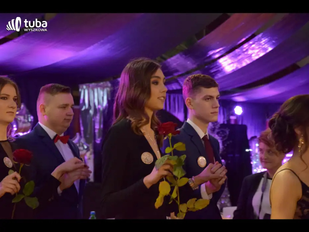 Taneczna, studniówkowa noc maturzystów z Zespołu Szkół nr 3 w Wyszkowie