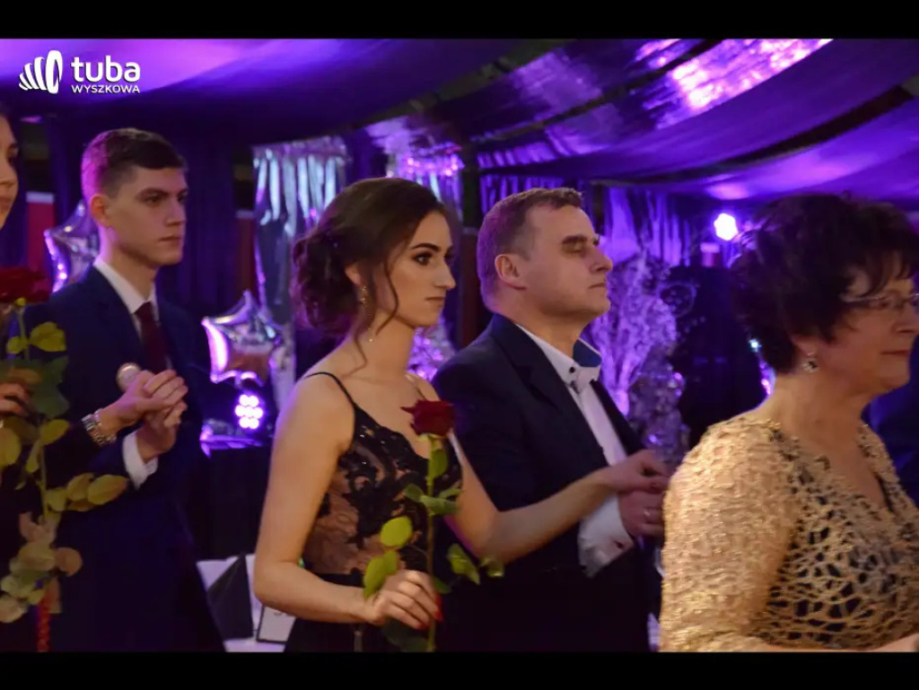 Taneczna, studniówkowa noc maturzystów z Zespołu Szkół nr 3 w Wyszkowie