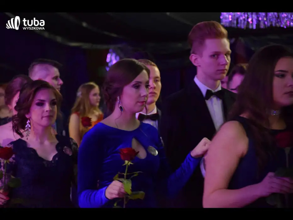 Taneczna, studniówkowa noc maturzystów z Zespołu Szkół nr 3 w Wyszkowie