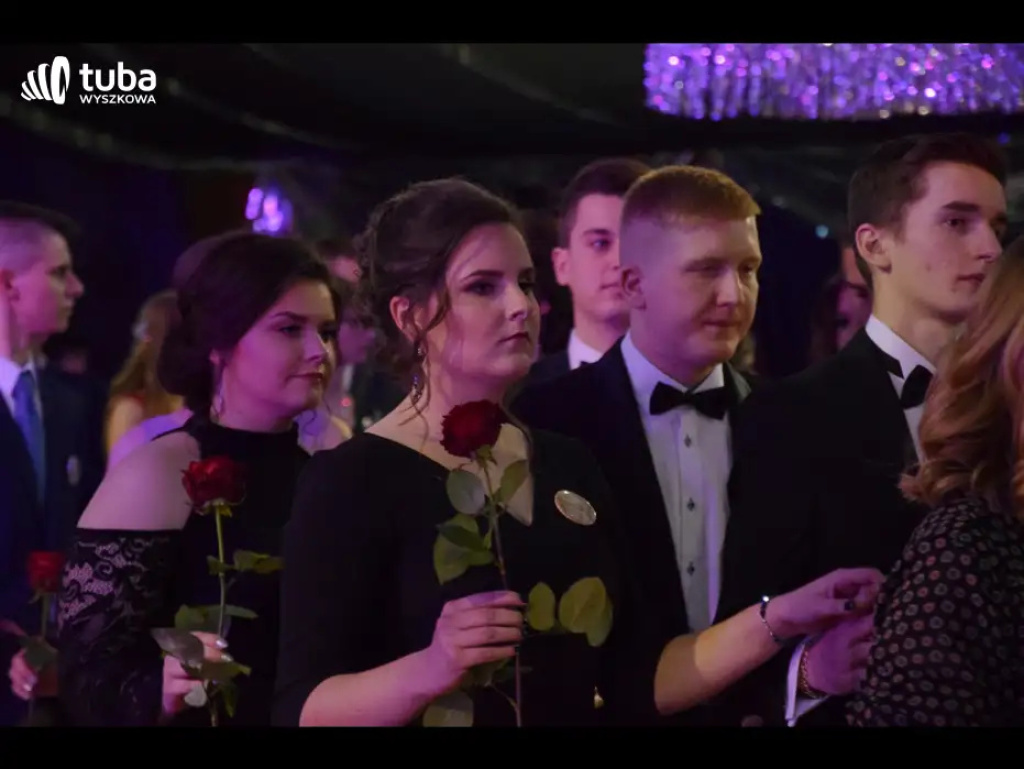 Taneczna, studniówkowa noc maturzystów z Zespołu Szkół nr 3 w Wyszkowie