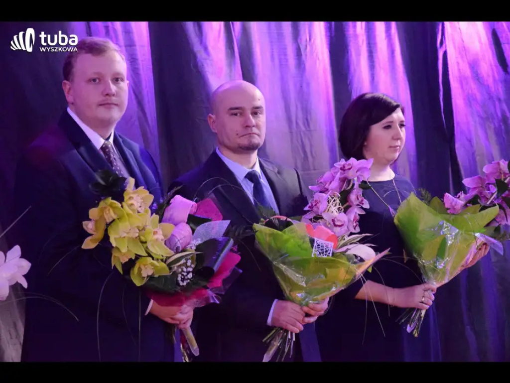 Taneczna, studniówkowa noc maturzystów z Zespołu Szkół nr 3 w Wyszkowie