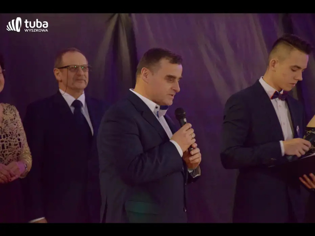 Taneczna, studniówkowa noc maturzystów z Zespołu Szkół nr 3 w Wyszkowie