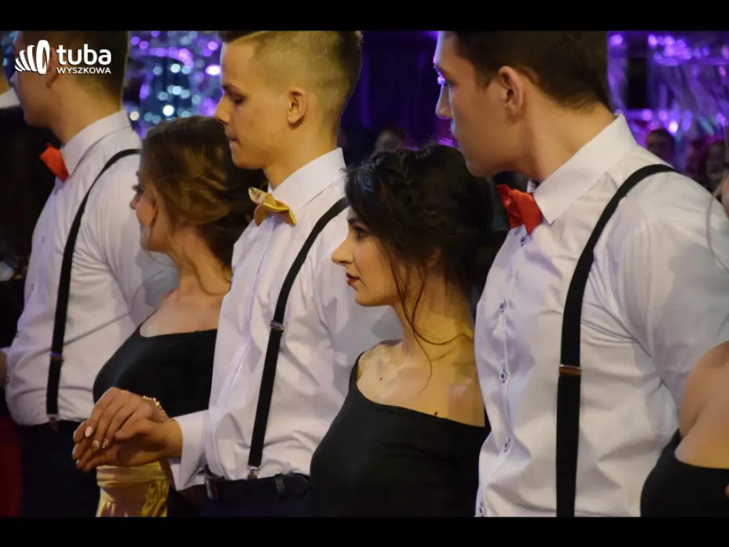 Taneczna, studniówkowa noc maturzystów z Zespołu Szkół nr 3 w Wyszkowie