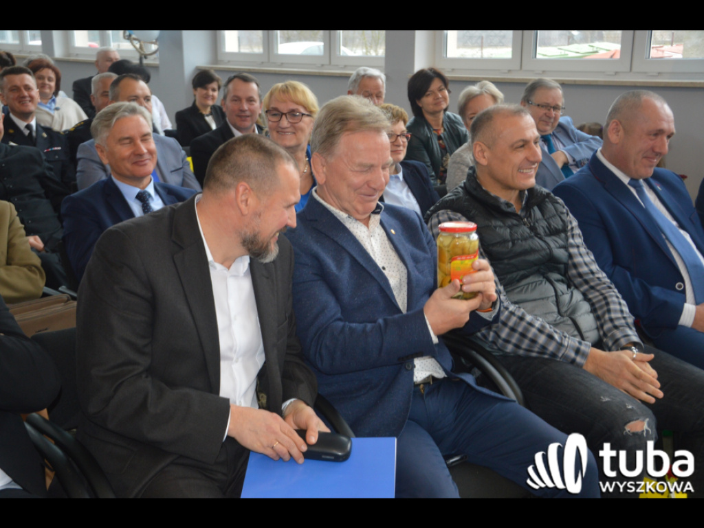 Porządzie czekało 20 lat. Otwarcie nowej hali sportowej przy szkole podstawowej