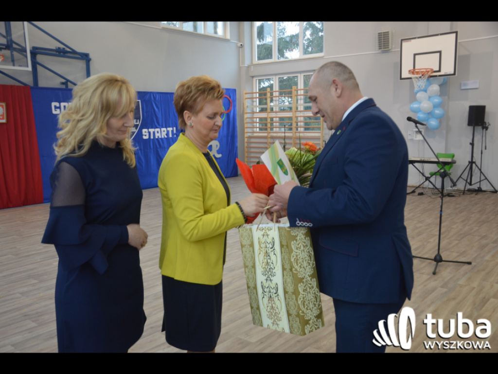 Porządzie czekało 20 lat. Otwarcie nowej hali sportowej przy szkole podstawowej