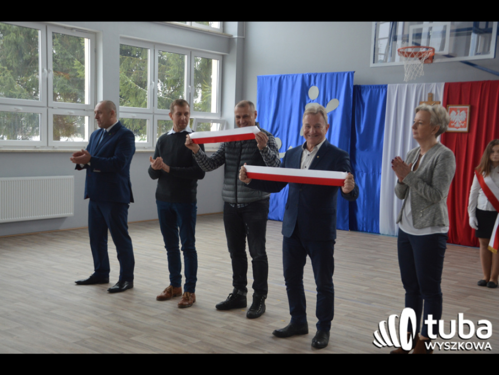 Porządzie czekało 20 lat. Otwarcie nowej hali sportowej przy szkole podstawowej