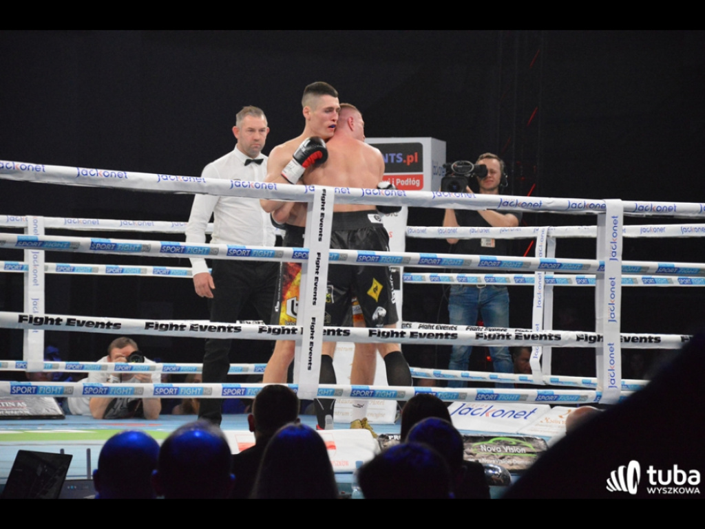 Wygrana Mateusza Tryca na punkty podczas Friday Boxing Night w Wyszkowie
