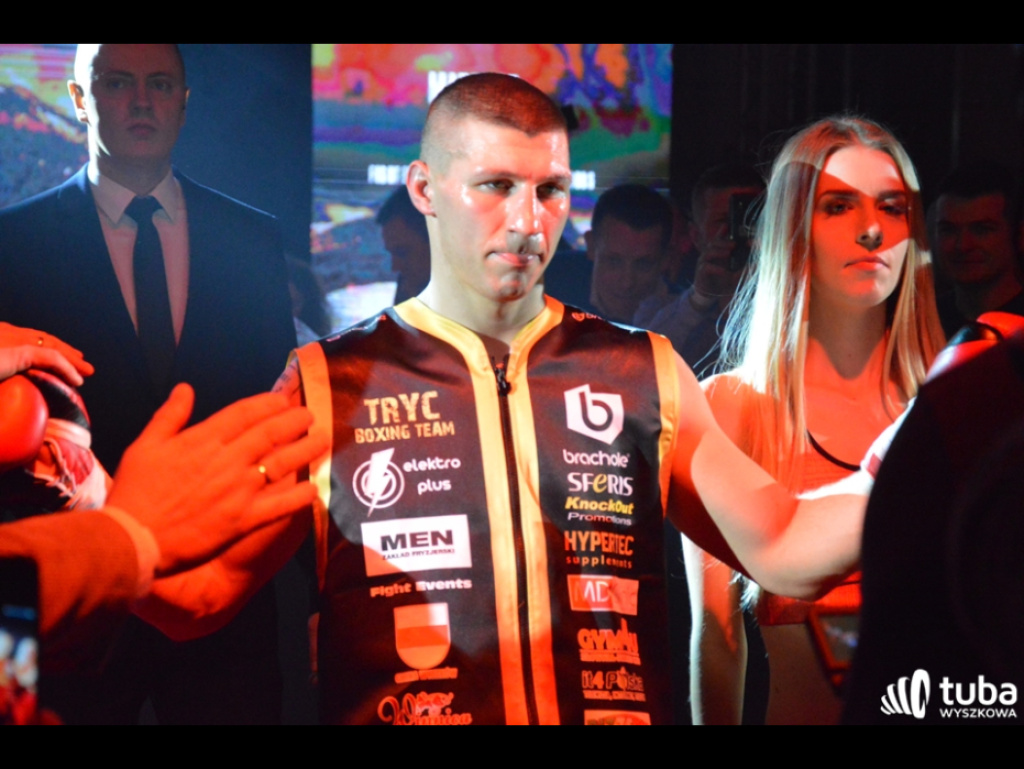 Wygrana Mateusza Tryca na punkty podczas Friday Boxing Night w Wyszkowie
