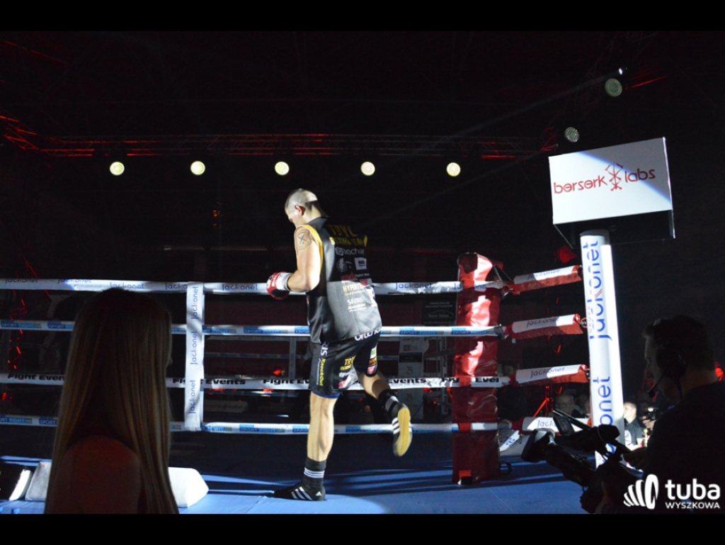 Wygrana Mateusza Tryca na punkty podczas Friday Boxing Night w Wyszkowie