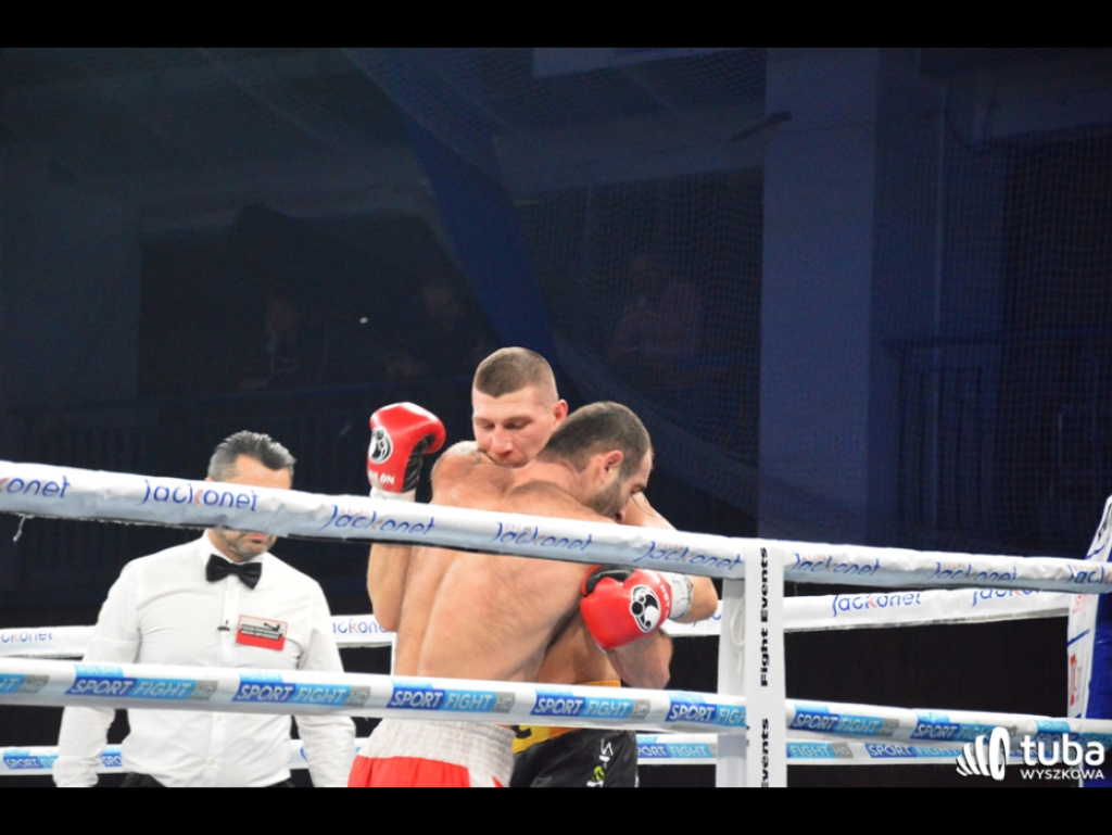 Wygrana Mateusza Tryca na punkty podczas Friday Boxing Night w Wyszkowie