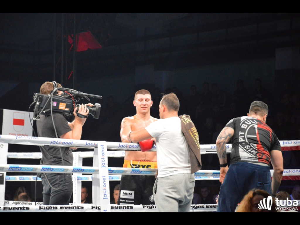 Wygrana Mateusza Tryca na punkty podczas Friday Boxing Night w Wyszkowie