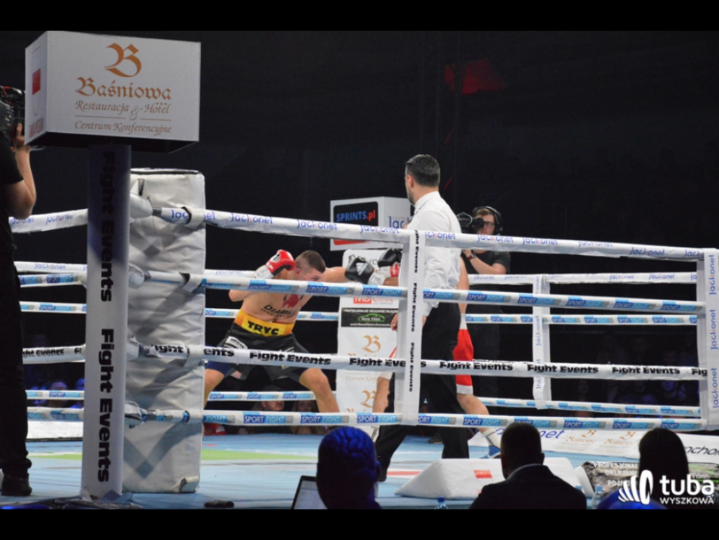 Wygrana Mateusza Tryca na punkty podczas Friday Boxing Night w Wyszkowie