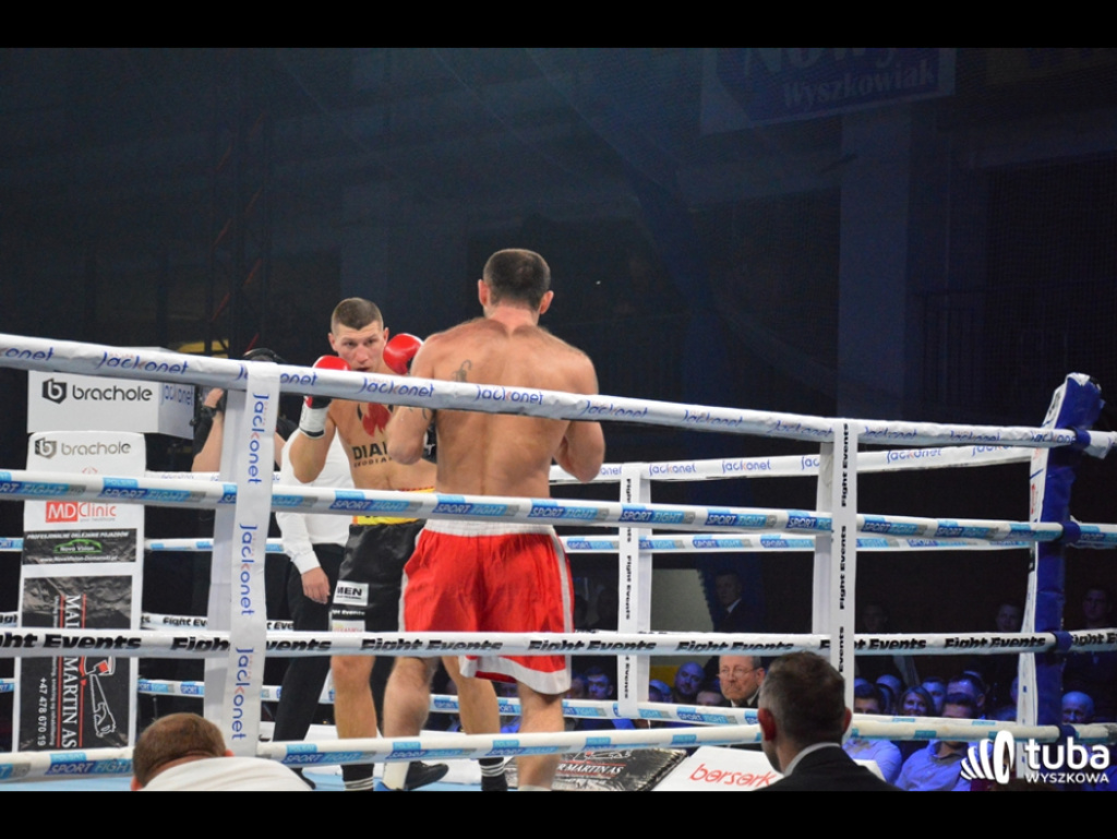 Wygrana Mateusza Tryca na punkty podczas Friday Boxing Night w Wyszkowie