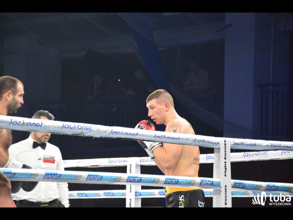 Wygrana Mateusza Tryca na punkty podczas Friday Boxing Night w Wyszkowie