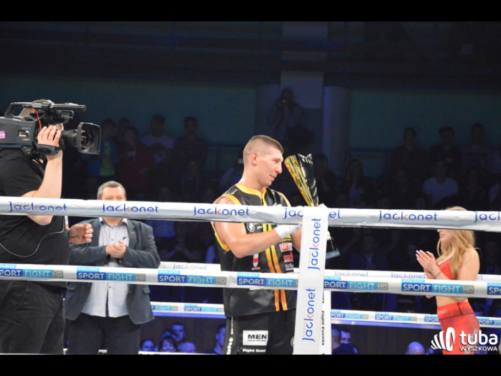 Wygrana Mateusza Tryca na punkty podczas Friday Boxing Night w Wyszkowie