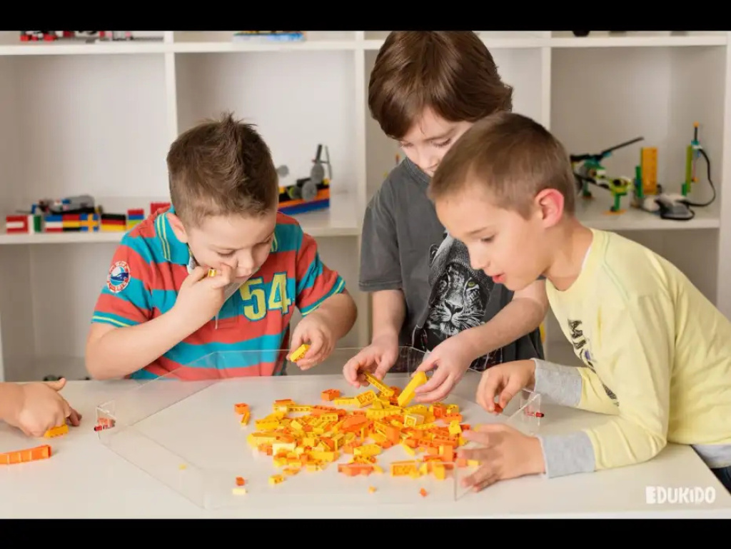 Ogłaszamy piąty stopień zagrożenia wirusem LEGO®!