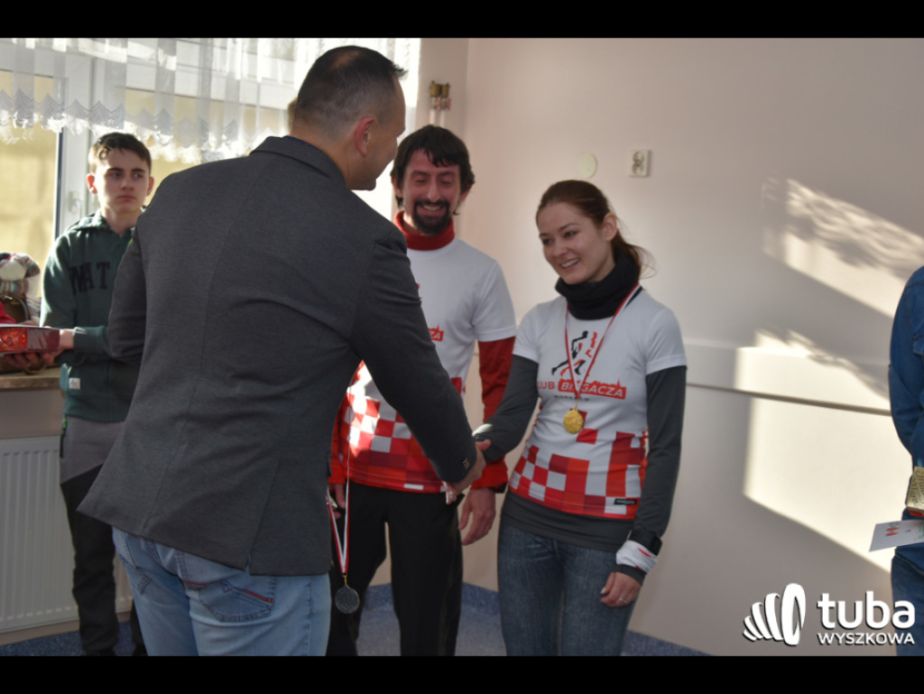 III Bieg Walentynkowy. Zakochani i nie tylko rywalizowali o Puchar Sołtysa Leszczydołu Starego
