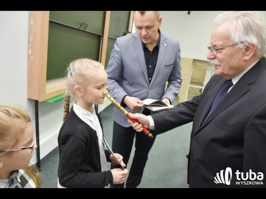 Siedmiolatki z indeksami, czyli wyszkowskie dzieci na uniwersytecie