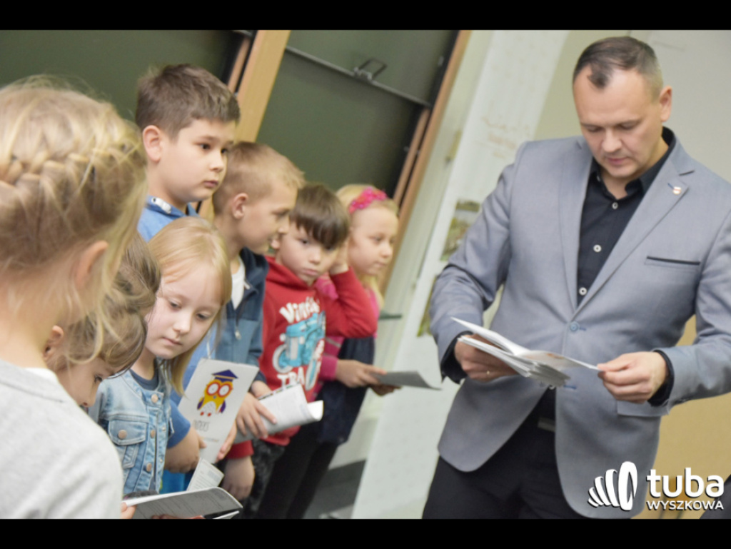 Siedmiolatki z indeksami, czyli wyszkowskie dzieci na uniwersytecie