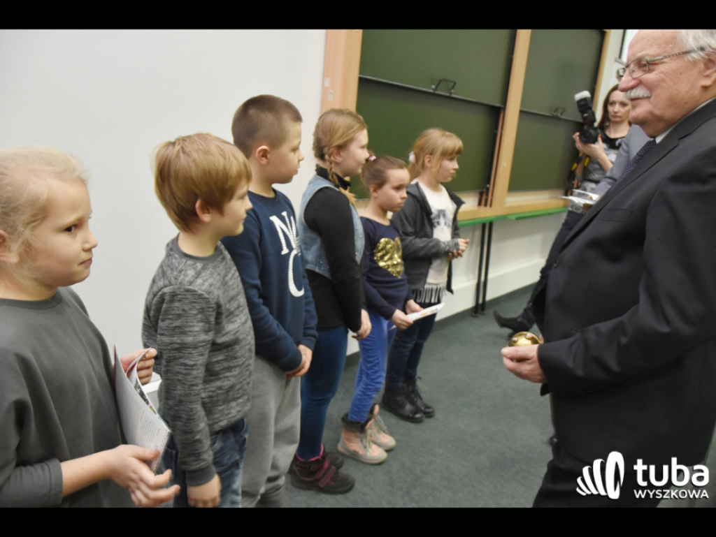 Siedmiolatki z indeksami, czyli wyszkowskie dzieci na uniwersytecie