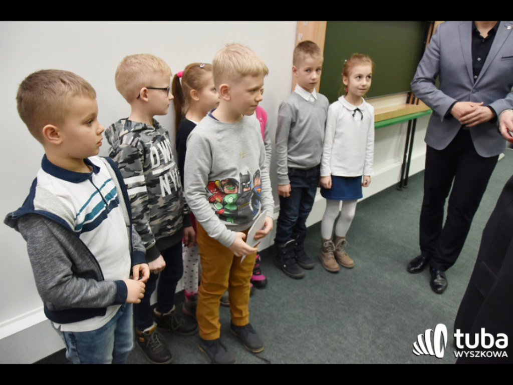 Siedmiolatki z indeksami, czyli wyszkowskie dzieci na uniwersytecie