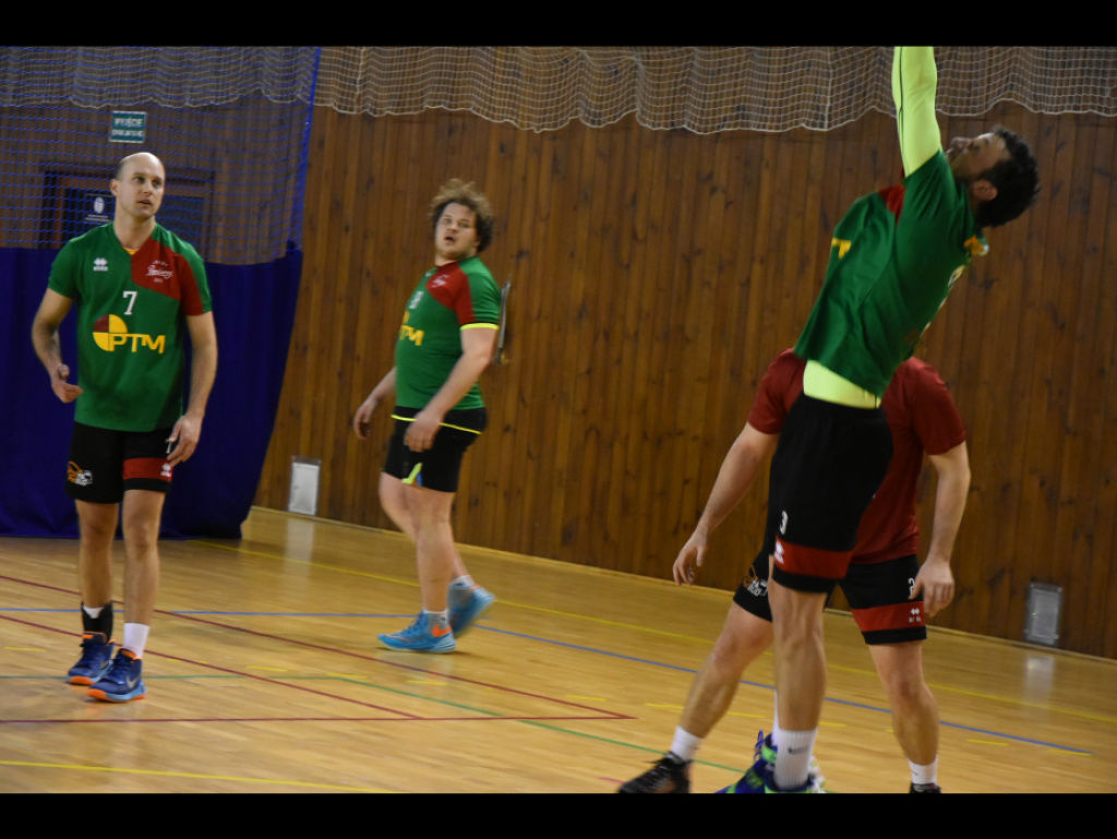 Team Volley z siatkarskim Pucharem Dyrektora WOSiR