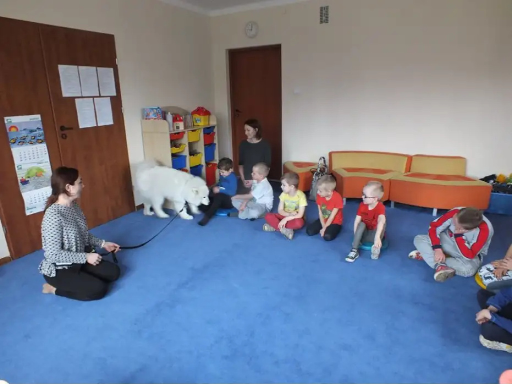Niezwykły Dzień Kobiet w przedszkolu przy ZSS w Brańszczyku