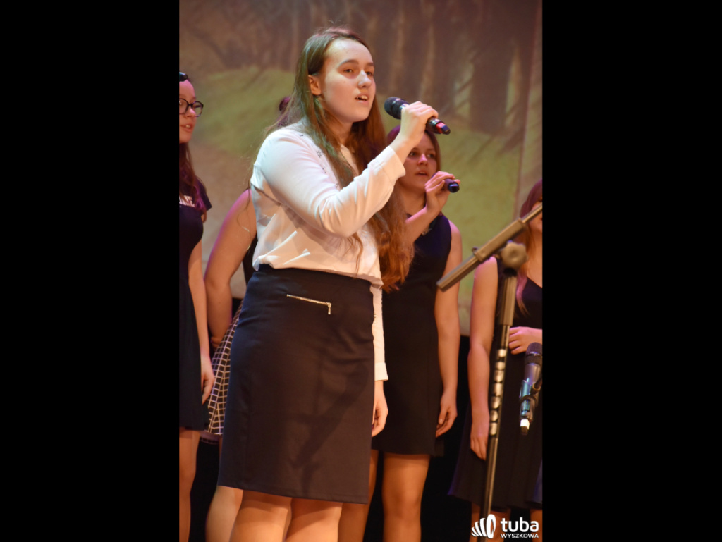 Seniorzy i młodzież razem na Dzień Kobiet. Wyjątkowy koncert dla wyszkowianek