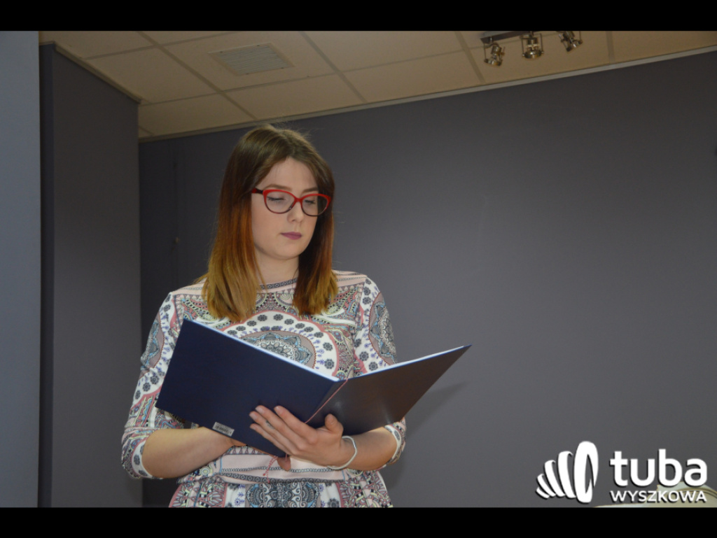 Uczniowie, którzy kochają poezję. 41. konkurs recytatorski 