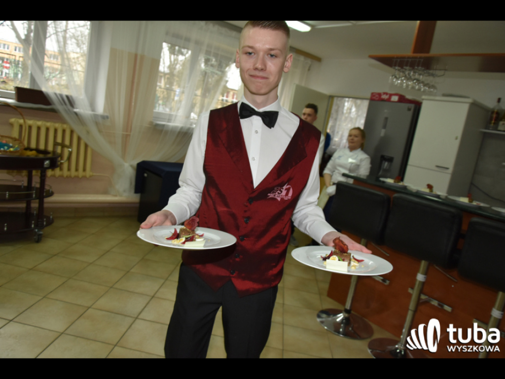 Masterchef po wyszkowsku. W Zespole Szkół nr 1 odbył się regionalny konkurs kulinarny